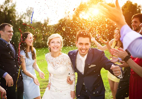 Przejazd do kościoła i sali – praktyczne wskazówki dla pary młodej